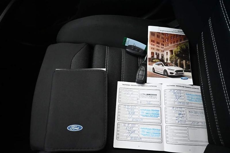 Ford Mondeo (2022) 2.0 140 KW LED SONY ACC Tažné - fotka 33 z 38