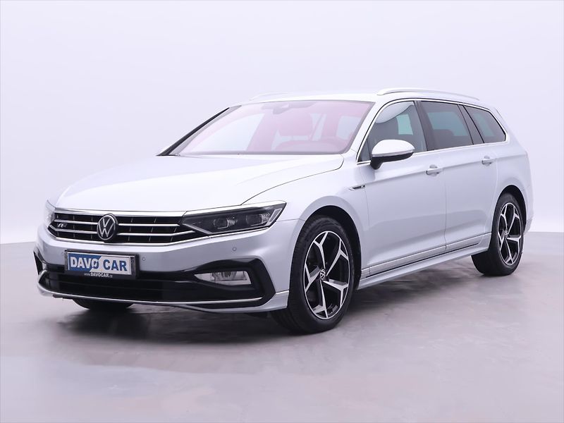 Volkswagen Passat 2.0 TDI DSG R-LINE Matrix - fotka 3 z 32