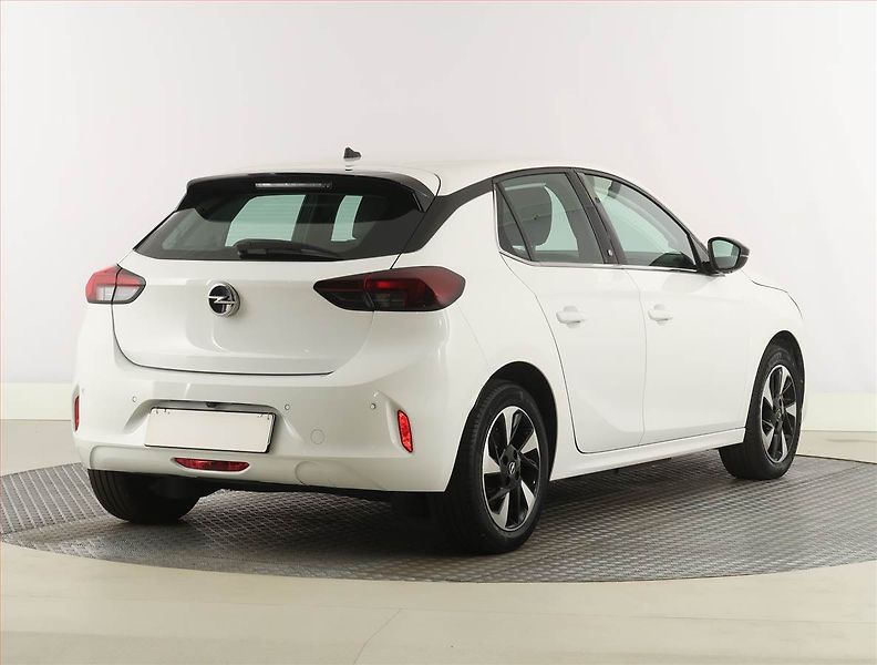Opel Corsa (2022) 50 kWh, SoH 94%, Automat - fotka 5 z 23