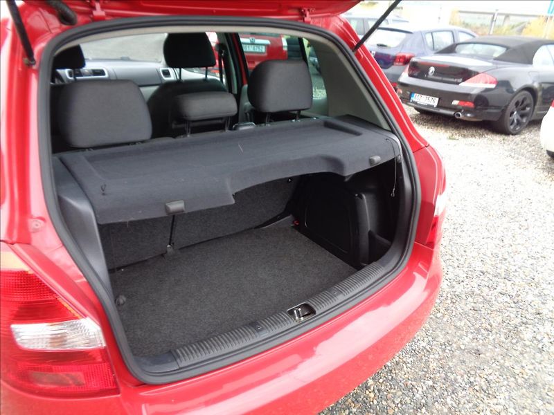 Škoda Fabia 1,2 - fotka 12 z 17