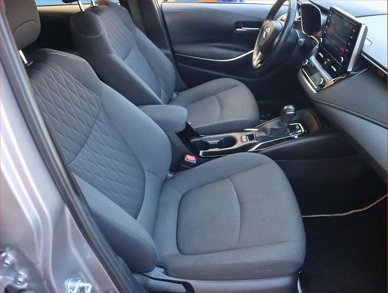 Toyota Corolla (2022) Comfort 1.8 Hybrid, Automat - fotka 9 z 21