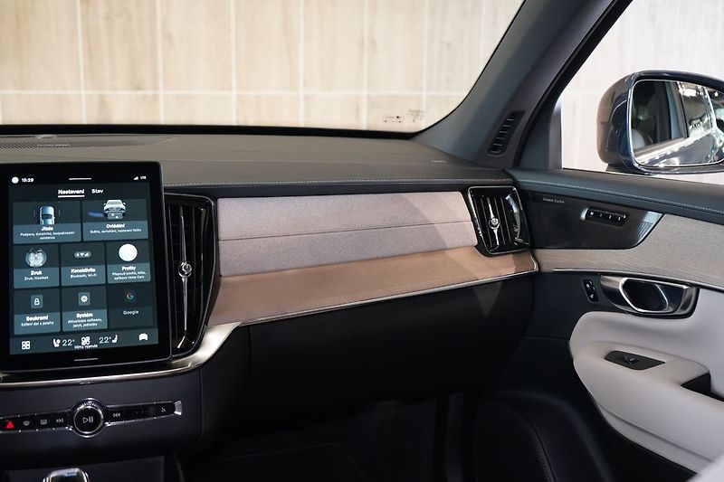 Volvo XC90 B5 PLUS Bright, Vzduch, 360° - fotka 50 z 50