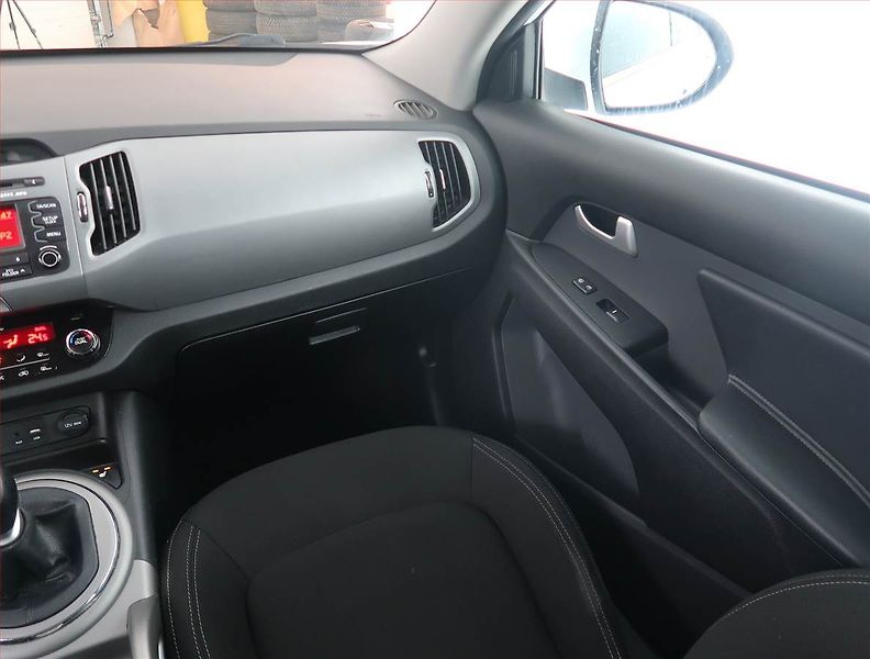 Kia Sportage (2016) 2.0 CRDi, 4X4, Tempomat - fotka 8 z 15