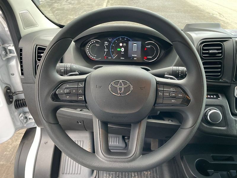 Toyota Proace Max Full Electric (110kWh) - fotka 16 z 25