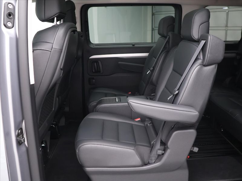 Toyota ProAce 2,0 D-4D 130KW VIP L2 CZ 1.MAJ - fotka 14 z 35