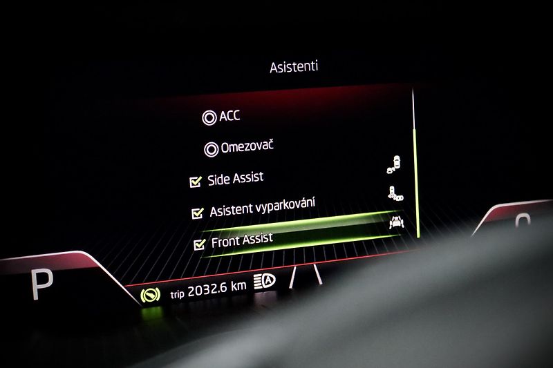 Škoda Superb 3 FL 2.0 TSI 140 kW DSG L&K  - fotka 36 z 52