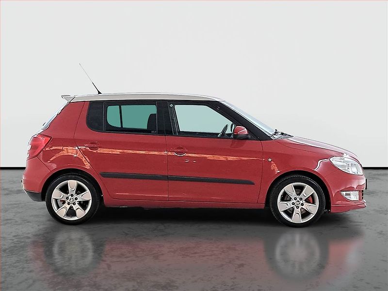 Škoda Fabia (2010) 1.2 TSI - fotka 6 z 16