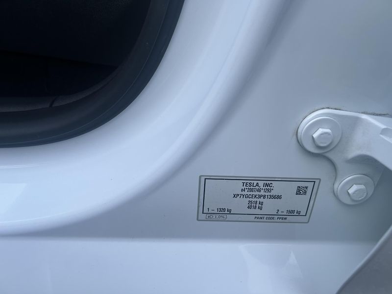 Tesla Model Y ZAMLUVENO ! TZ 94% - fotka 46 z 47
