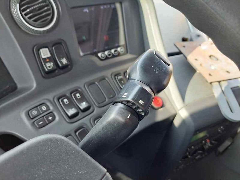 Scania Omniexpress 6x2 - fotka 41 z 48