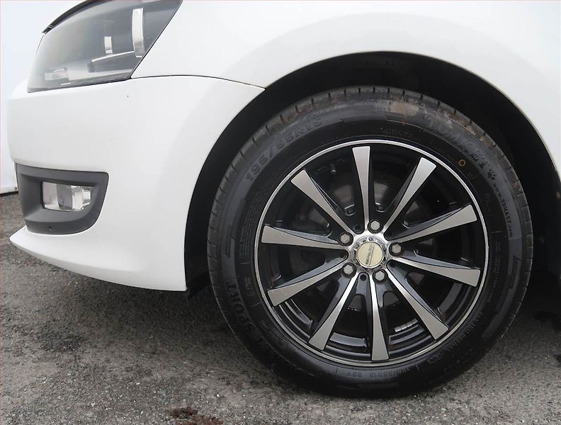 Volkswagen Polo (2011) 1.2 12V, Tempomat - fotka 14 z 17
