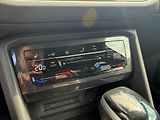 Volkswagen Tiguan R 2.0 TSI 235Kw DSG Akrapovič - náhled 17