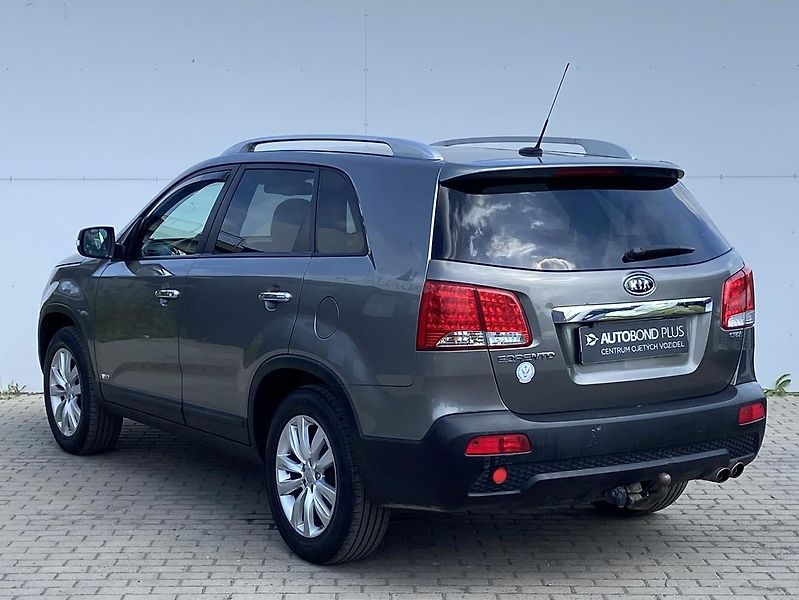 Kia Sorento 2.2 CRDI 145kW AWD AT Premium - fotka 7 z 23