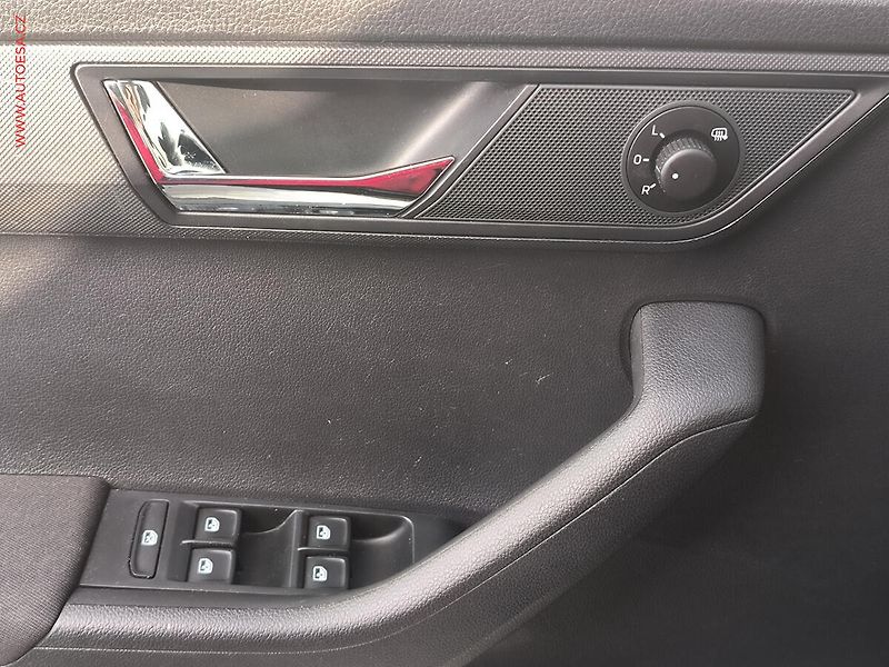 Škoda Fabia (2016) 1.2 TSi, 2.maj,ČR, Style - fotka 17 z 18