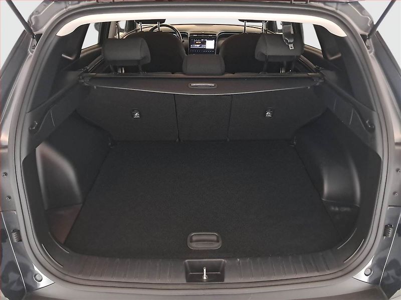 Hyundai Tucson (2022) 1.6 T-GDI - fotka 14 z 17