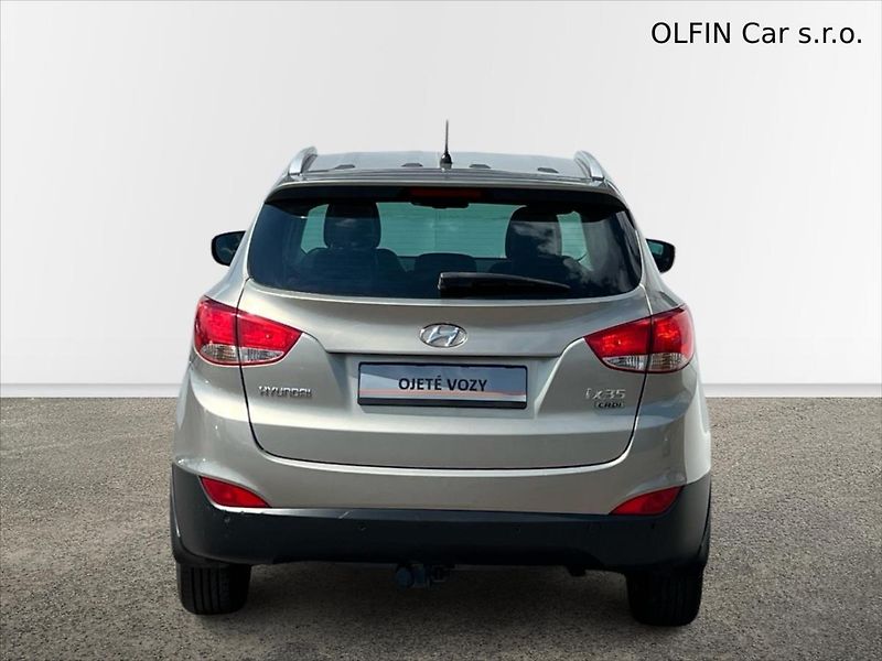 Hyundai ix35 1,7 CRDi 85kW STYLE - fotka 8 z 25