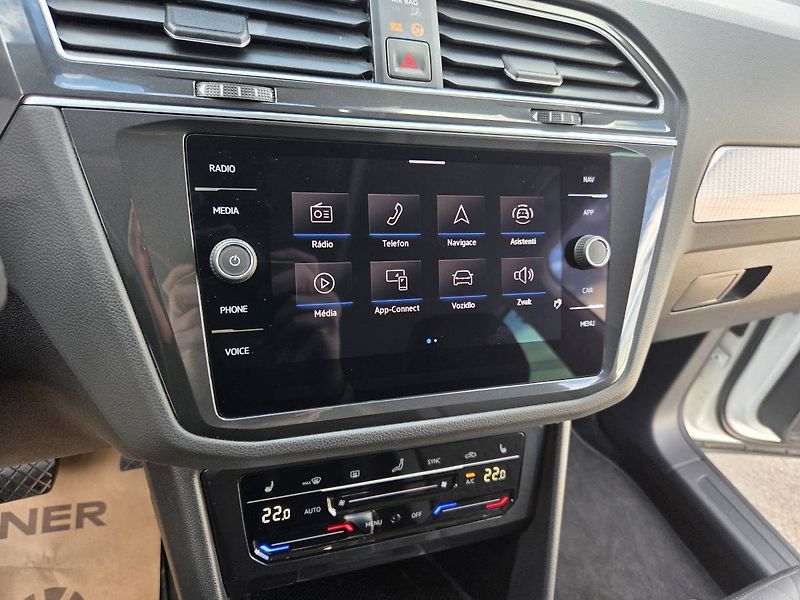 Volkswagen Tiguan (2021) 2.0 TDI DSG - fotka 19 z 46