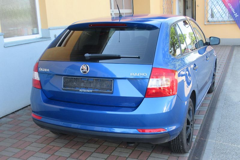 Škoda Rapid 1.2 TSi KLIMA - fotka 8 z 18