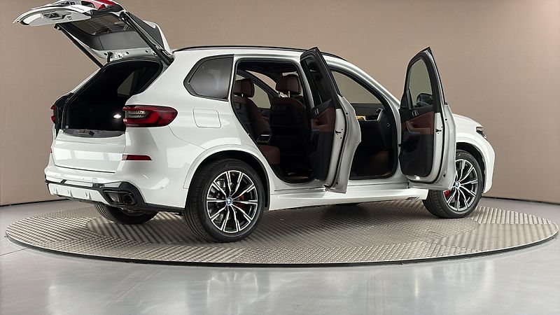 BMW X5 45e AUT xDrive M-paket - fotka 6 z 30