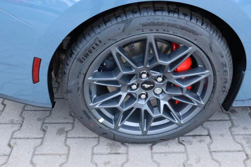 Ford Mustang (2026) 5.0 Convertible MagneRide - fotka 9 z 23