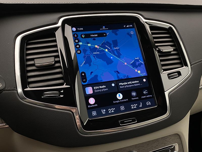 Volvo XC90 B5 AWD PLUS BRIGHT REZERVACE - fotka 8 z 58