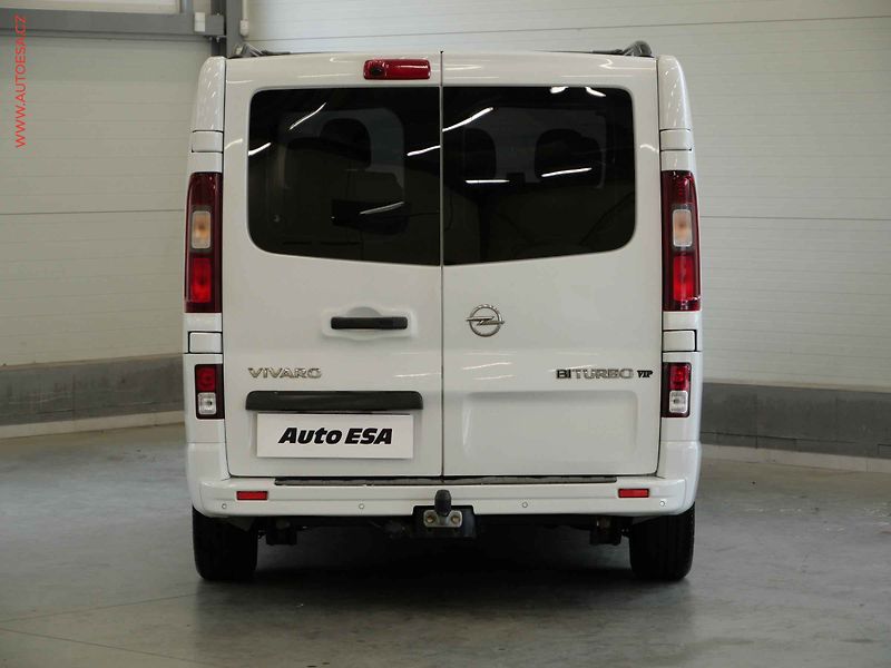 Opel Vivaro (2018) 1.6CDTi L2 9míst, 2.maj, AC - fotka 5 z 20