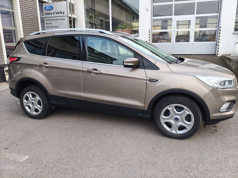 Ford Kuga (2019) 1.5 EcoBoost, 150k 6st. aut. - fotka 4 z 16