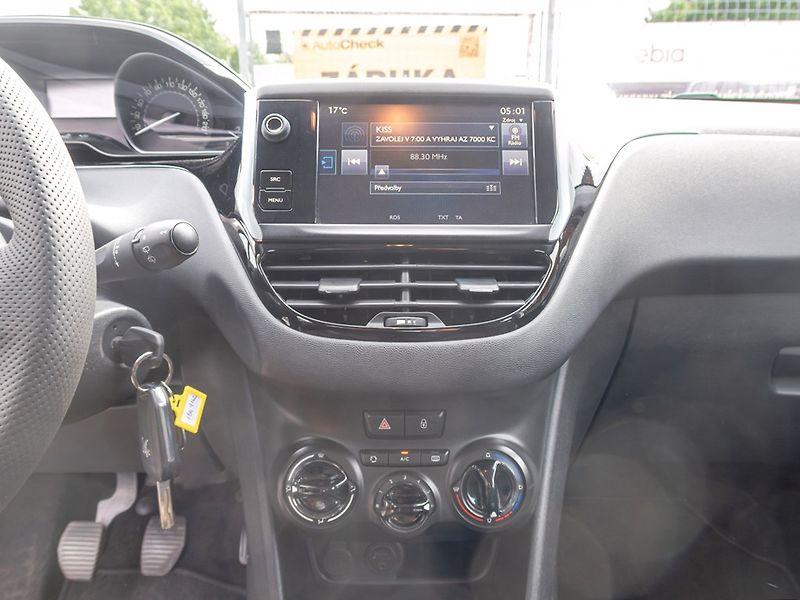Peugeot 208 (2016) ČR 1.6HDI – PO SERVISU - fotka 21 z 45