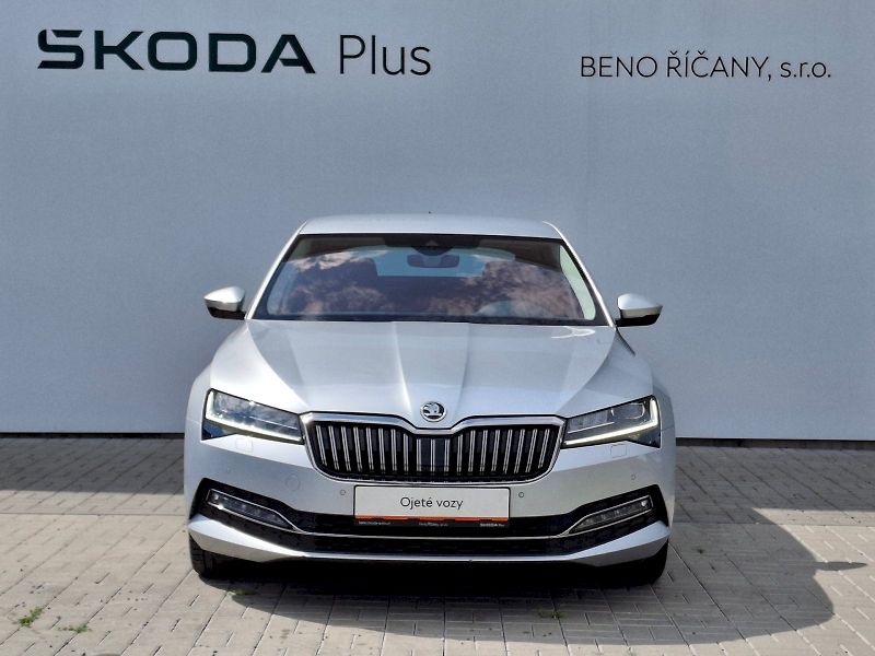 Škoda Superb (2019) Style Extra DSG 2,0TDi 140kW - fotka 4 z 35