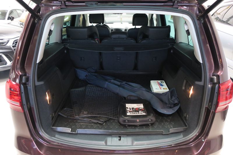 Volkswagen Sharan (2016) 2.0 TDI 135kW 4M Highline DSG - fotka 44 z 50