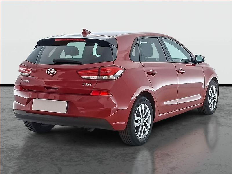 Hyundai i30 (2017) 1.6 CRDi, Navi, Tempomat - fotka 5 z 19