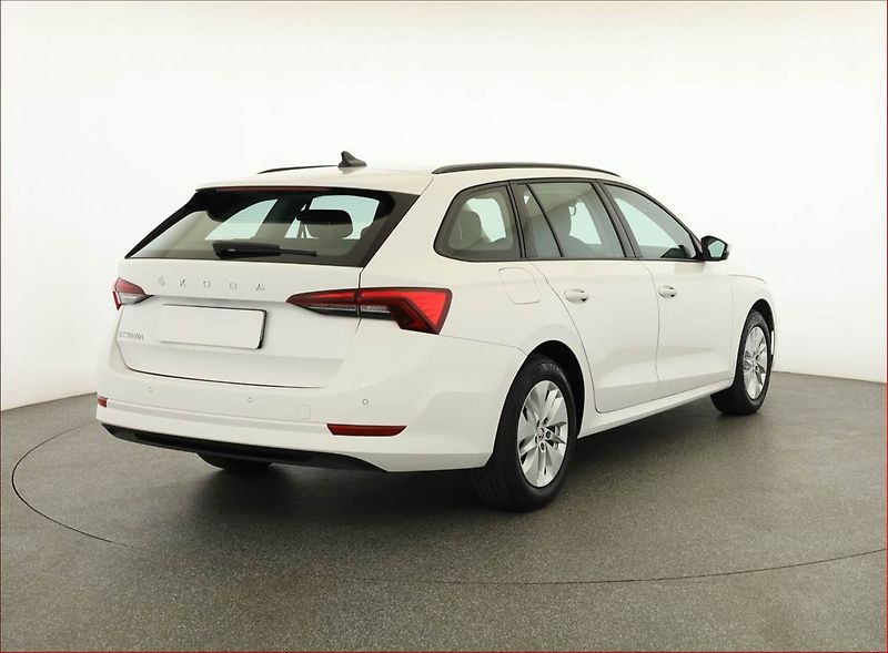 Škoda Octavia (2022) Ambition Plus 2.0 TDI, ČR - fotka 5 z 21