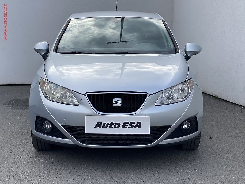 Seat Ibiza (2009) 1.9 TDi, AC - fotka 2 z 17