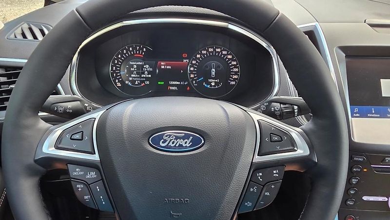 Ford Galaxy (2023) 2.5i HEV Titanium 7 míst AT TZ - fotka 24 z 44