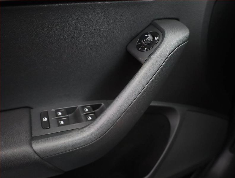 Škoda Octavia (2012) Elegance 2.0 TDI, Automat - fotka 11 z 17