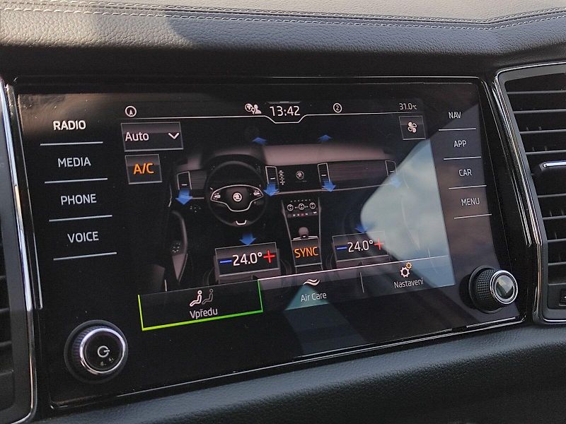 Škoda Kodiaq (2022) Ambition Business 2,0 Tdi 110 - fotka 16 z 36