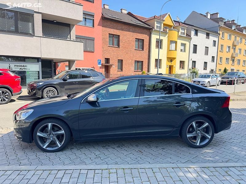 Volvo S60 2.4D5 R-Design servis.historie - fotka 3 z 30