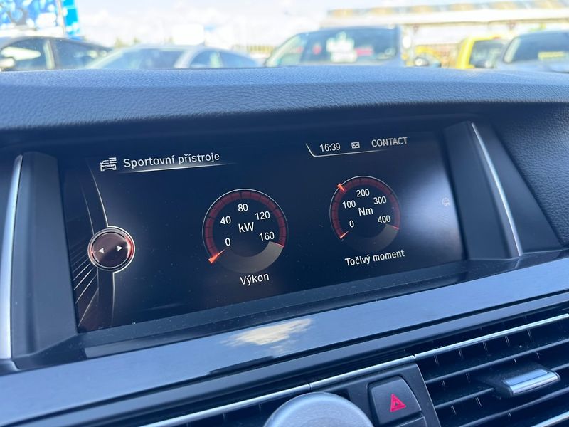 BMW Řada 5 (2014) XDRIVE 520D 2,0 140 KW 2. MAJ - fotka 35 z 47