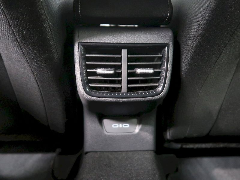 Škoda Fabia (2025) SELECTION 1.0TSI 85KW - fotka 38 z 41