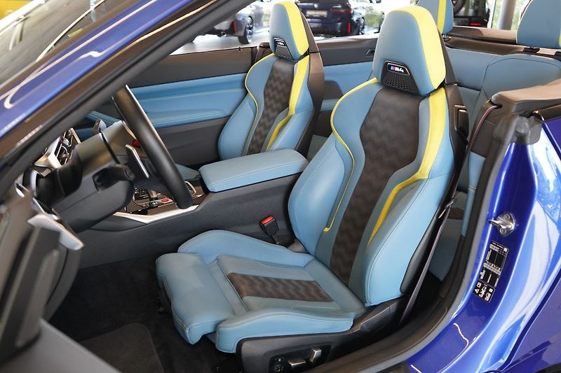 BMW M4 Competition xDrive Convertible - fotka 19 z 45