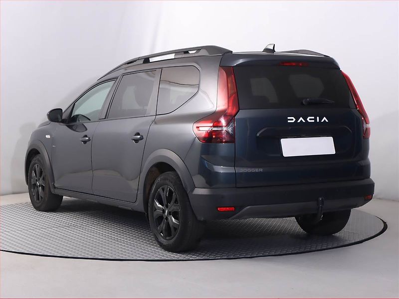 Dacia Jogger (2023) Comfort 1.0 TCe, LPG, Tempomat - fotka 4 z 17