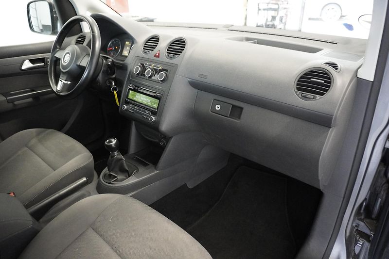 Volkswagen Caddy - fotka 26 z 31
