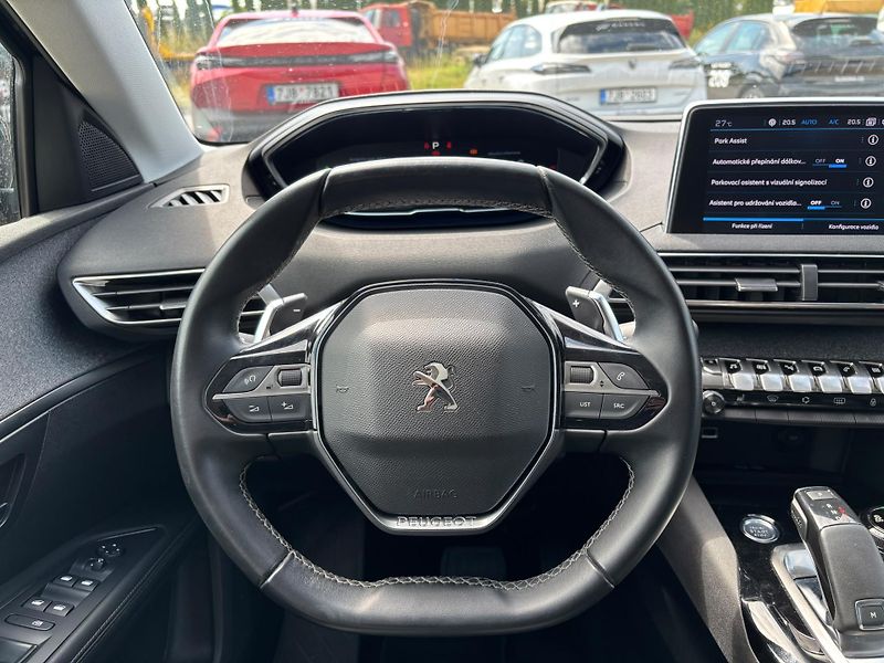 Peugeot 5008 (2019) ALLURE 1.6 PT 180k PANORAMA - fotka 13 z 21