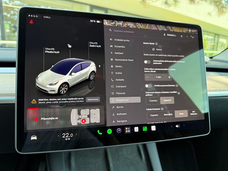 Tesla Model Y Standrart Range LFP Tažné - fotka 27 z 43