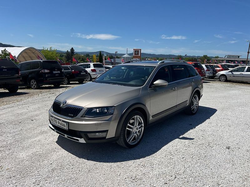 Škoda Octavia 2.0 TDi - fotka 12 z 16