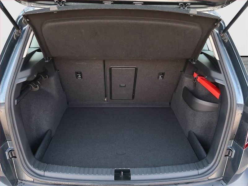 Škoda Karoq (2018) Style 2.0 TDI, 4X4, Automat - fotka 14 z 16