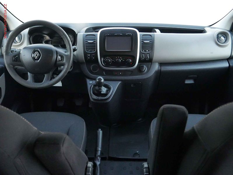 Renault Trafic (2015) 1.6dCi 8míst, 103kW, AC, TZ - fotka 8 z 15