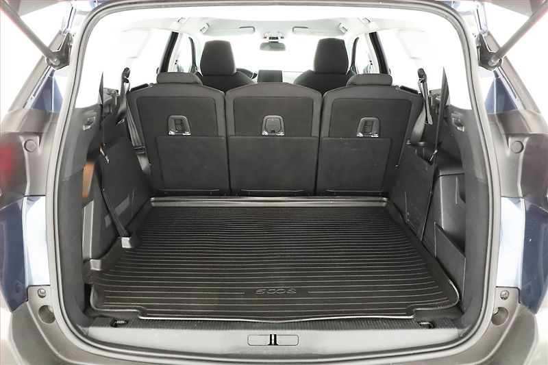 Peugeot 5008 (2019) 1.5 BlueHDi, Automat, 7 míst - fotka 19 z 20