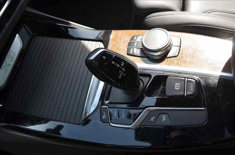 BMW X3 (2019) XDRIVE 30I - fotka 15 z 21