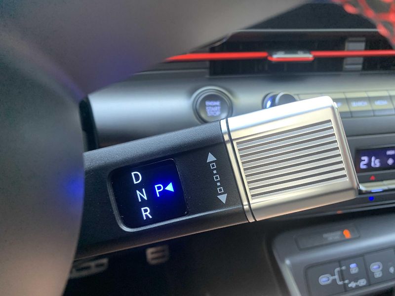 Hyundai Kona N-LINE TECHNOLOGY 1.6T-GDI DCT - fotka 15 z 17