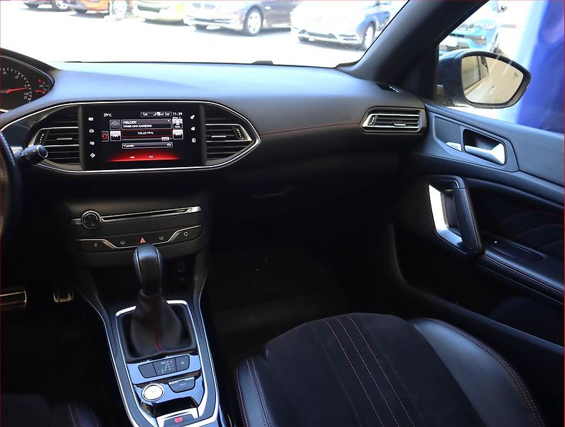 Peugeot 308 (2015) 2.0 BlueHDi GT, Automat, Kůže - fotka 8 z 23
